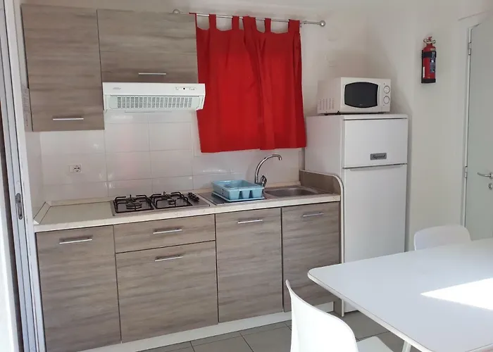 The Camp By Maggiore Üdülőpark