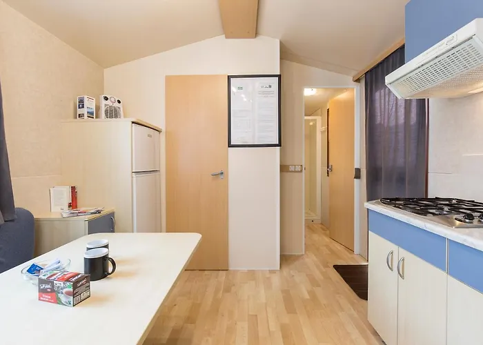 The Camp By Maggiore Vakantiepark Maccagno